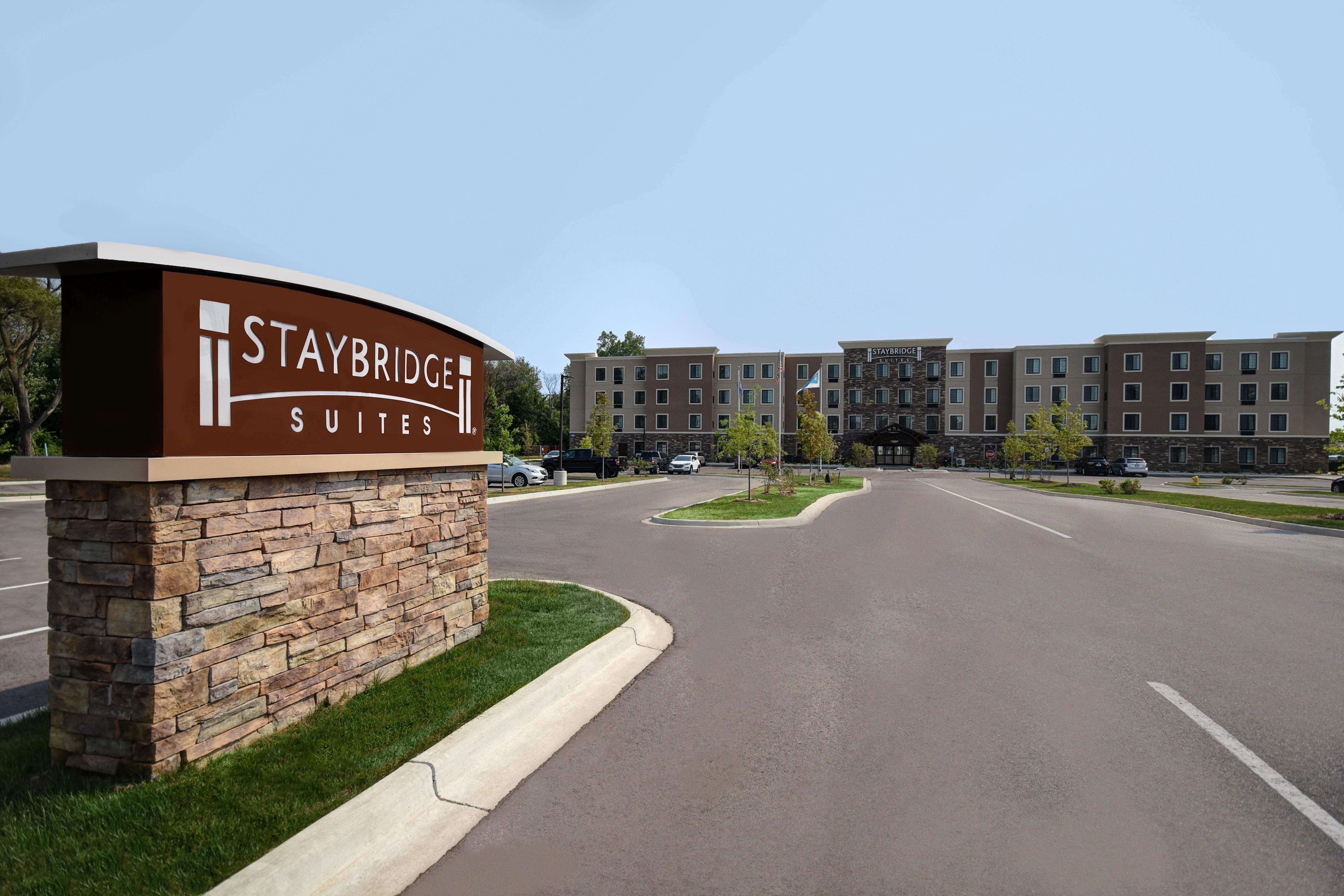 Staybridge Suites - Holland By Ihg Εξωτερικό φωτογραφία