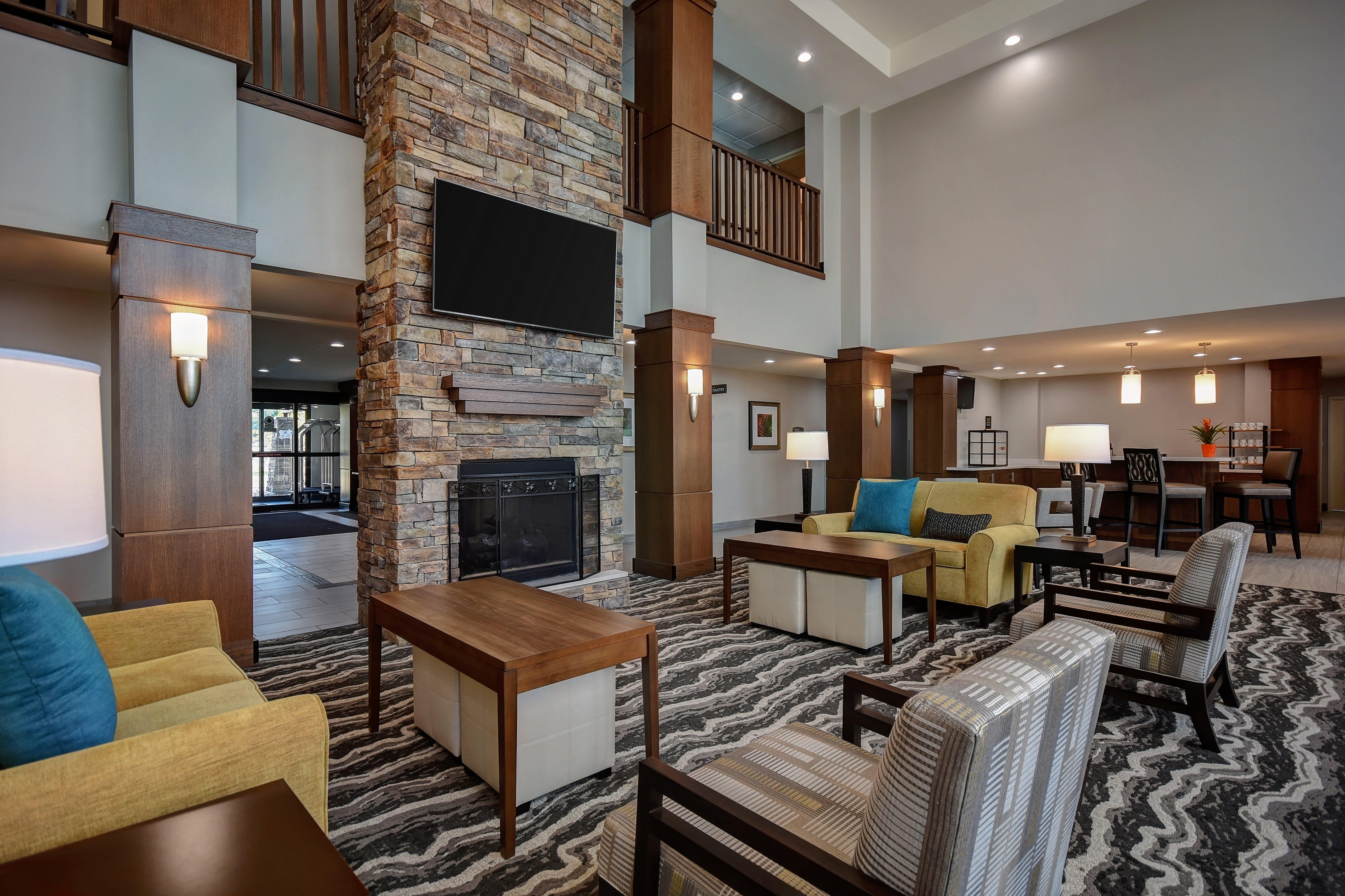 Staybridge Suites - Holland By Ihg Εξωτερικό φωτογραφία