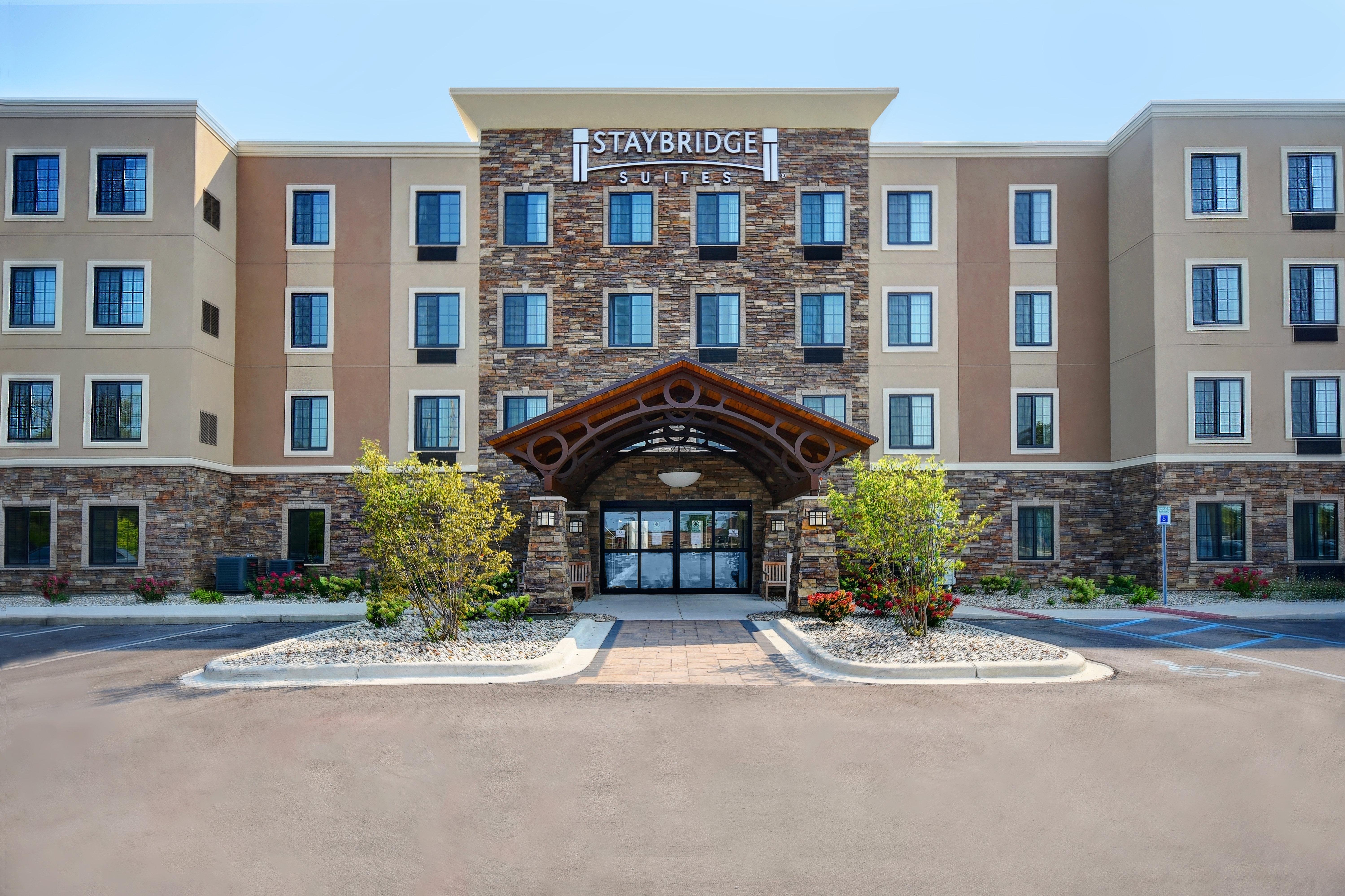 Staybridge Suites - Holland By Ihg Εξωτερικό φωτογραφία